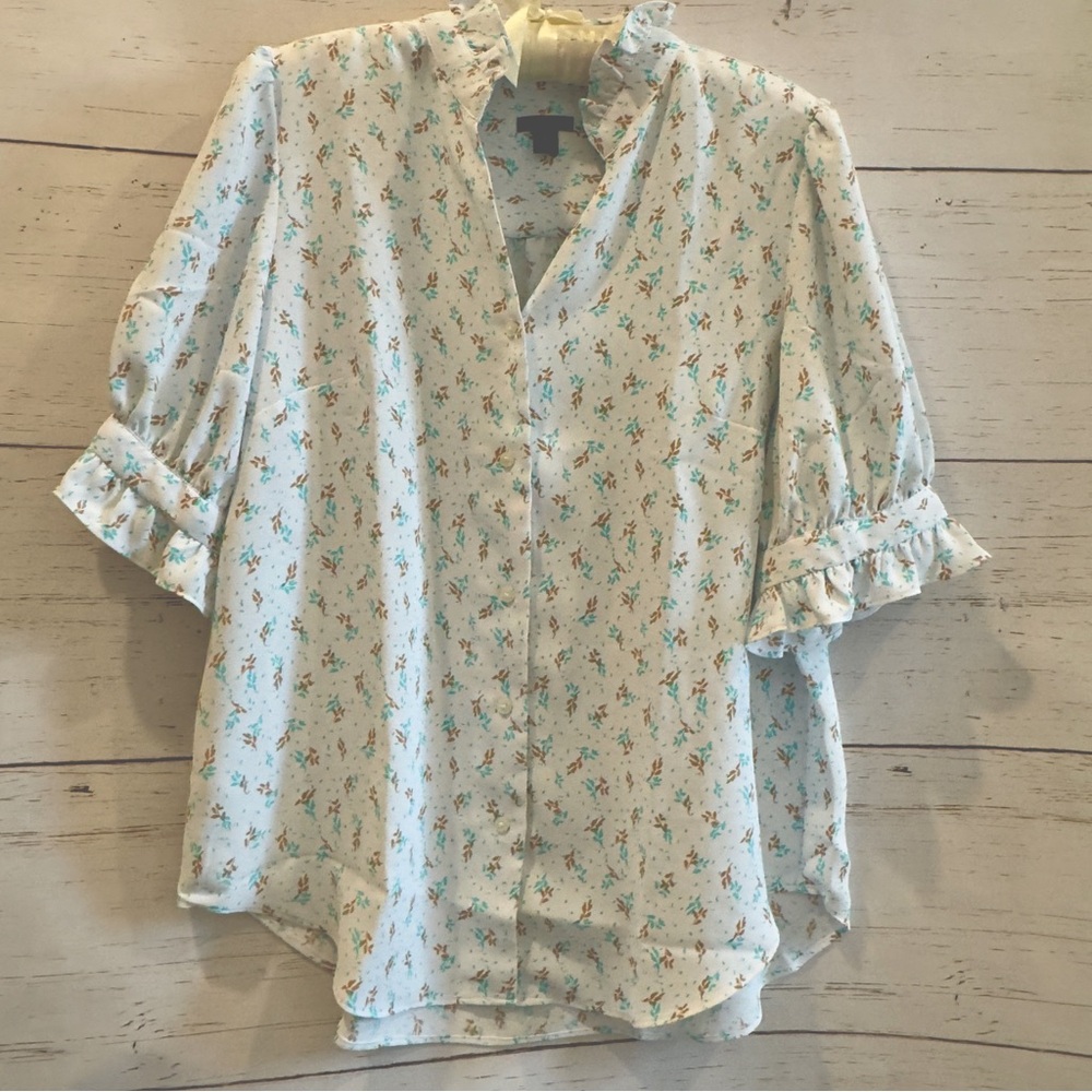 Floral Ruffle Collar Blouse